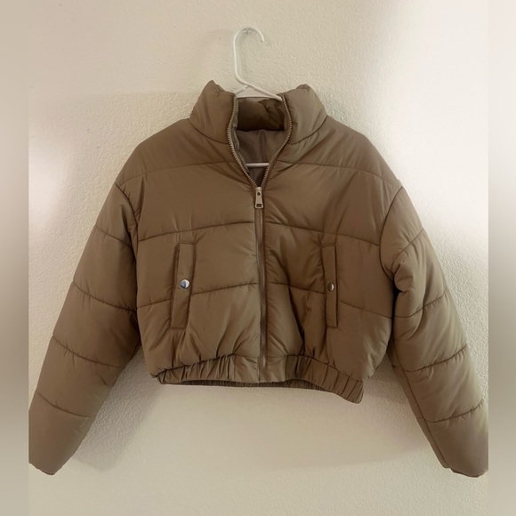 Beige Crop Style Puffer Jacket - Picture 3 of 3